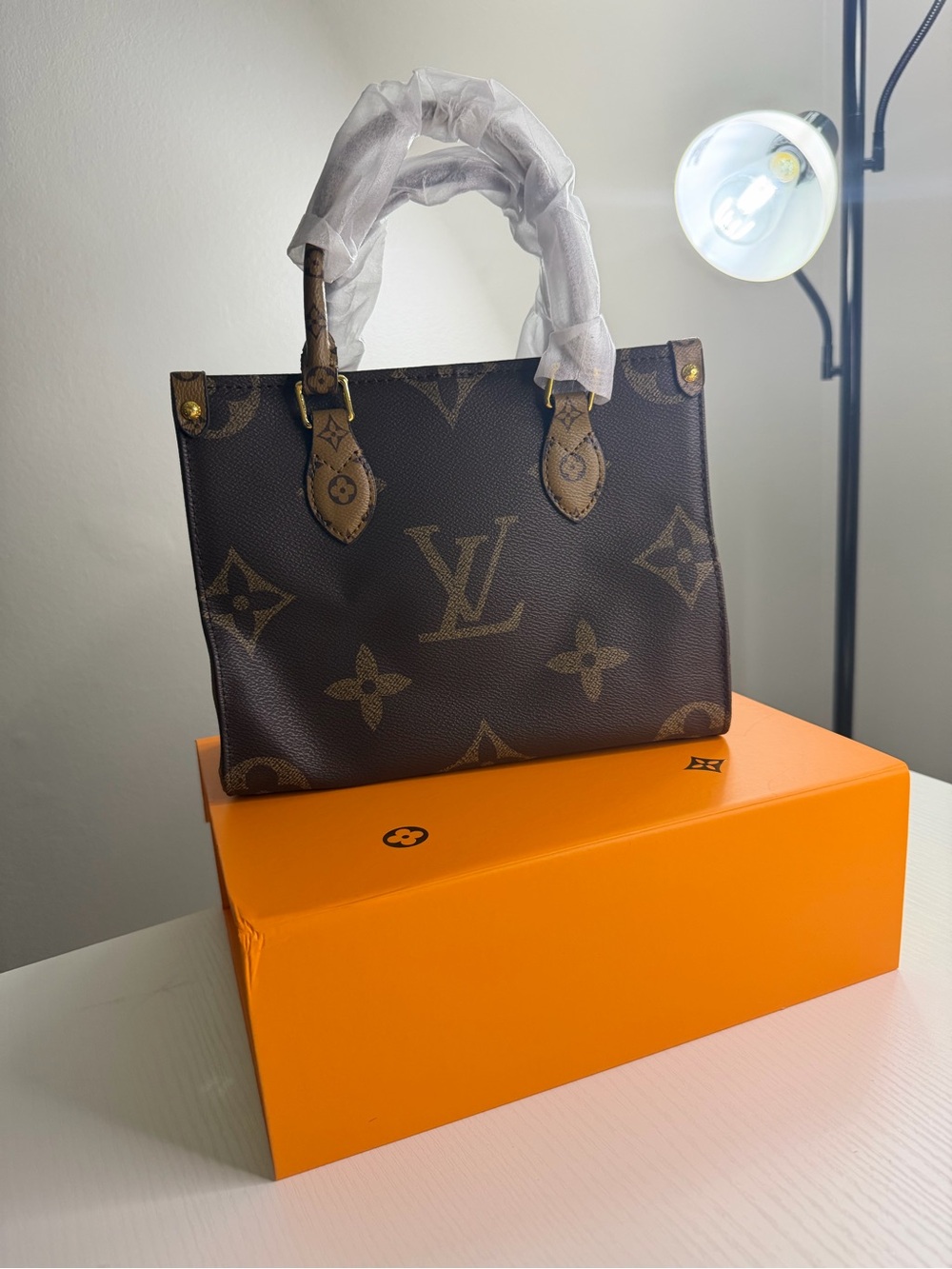 Louis Vuitton Monogram Canvas Brown Tote with Natural Leather Trim